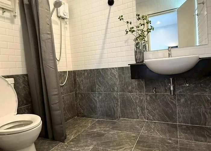 Casa de férias Private Near Airport Only 20 Minutes To Downtown Banguecoque